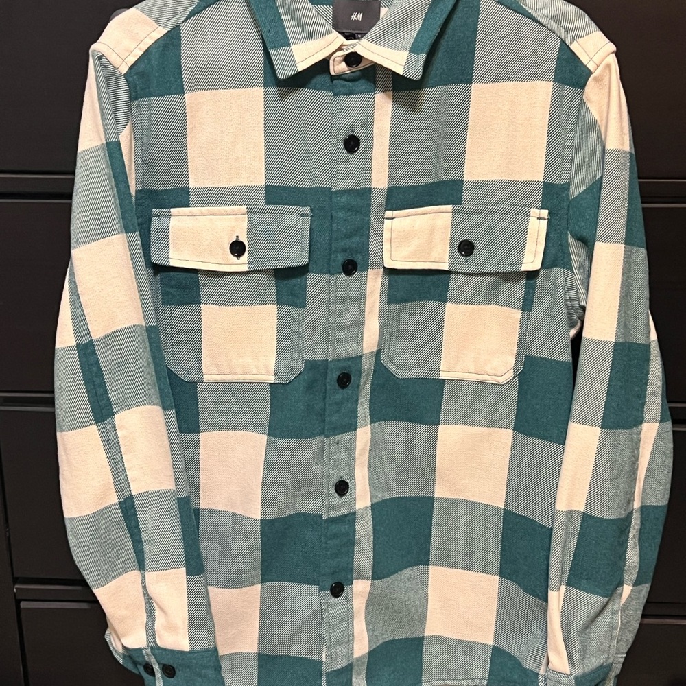 Men’s H&M thermal shirt (M) green and white plaid